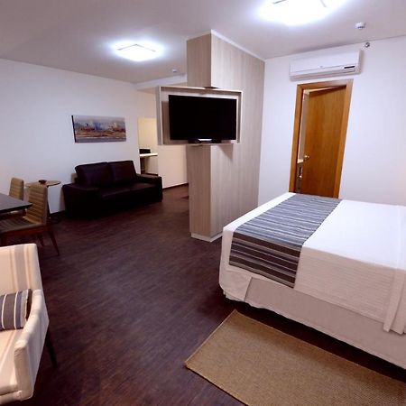 Allia Gran Pampulha Suites ベロ・オリゾンテ エクステリア 写真