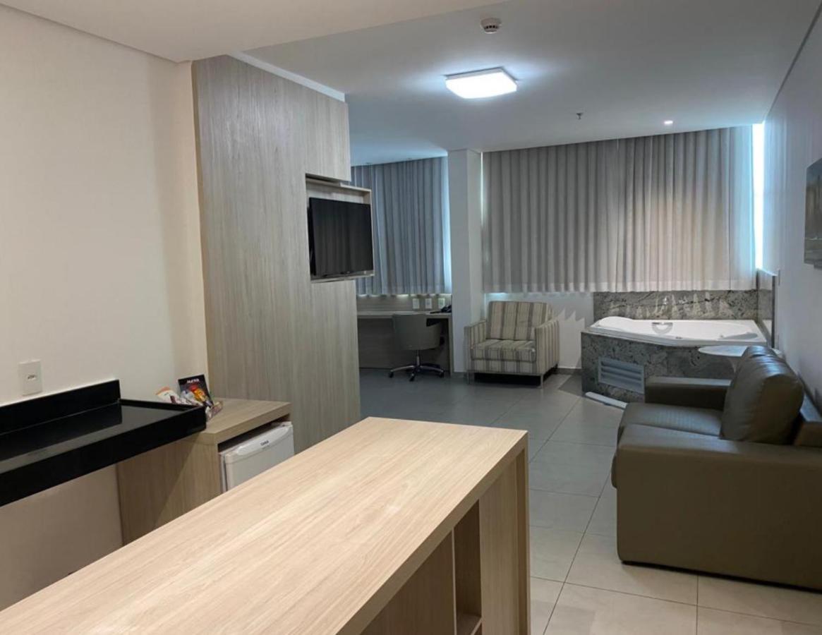 Allia Gran Pampulha Suites ベロ・オリゾンテ エクステリア 写真